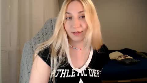 Snapshot of vibezgirl chatting on September 16, 2025, 7:15 pm Amelia online show from September 16, 2025, 7:15 pm