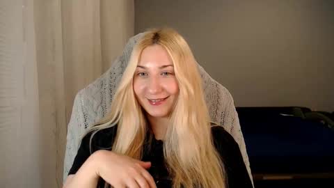 Snapshot of vibezgirl chatting on October 22, 2025, 6:51 pm Amelia online show from October 22, 2025, 6:51 pm