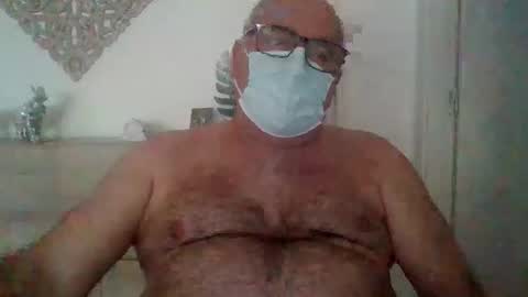 vic_manu online show from April 13, 2026, 7:14 am