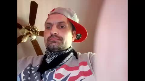 viciouzz1 online show from November 27, 2025, 5:37 pm