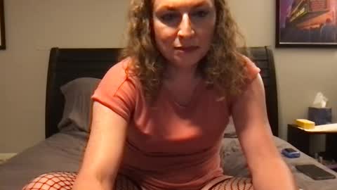 Vicki Stockings online show from September 9, 2025, 2:22 am