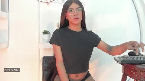 vicky_hottman online show from December 20, 2025, 12:45 pm