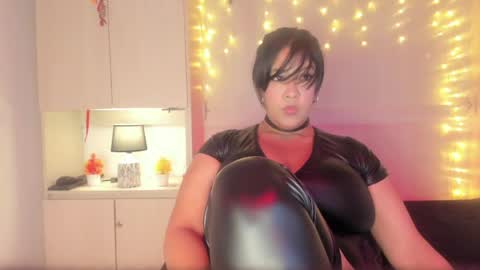 V I C K Y online show from April 25, 2026, 8:06 pm