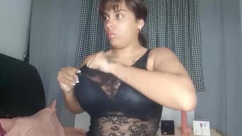 vickyhm22 online show from February 17, 2026, 8:55 am