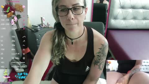 Valentina online show from December 10, 2024, 7:43 pm