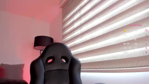 Victoria  online show from November 8, 2025, 5:12 pm