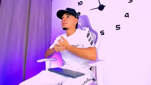 Snapshot of victor_ospina chatting on March 27, 2026, 1:11 pm victor have a nice day ... online show from March 27, 2026, 1:11 pm