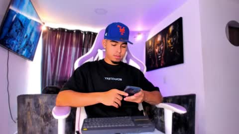 Snapshot of victor_ospina chatting on March 31, 2026, 12:38 pm victor have a nice day ... online show from March 31, 2026, 12:38 pm