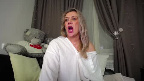 victoria50 online show from December 7, 2024, 9:22 pm