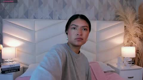 Snapshot of victoria___jonnes chatting on September 18, 2025, 12:40 pm victoria___jonnes online show from September 18, 2025, 12:40 pm