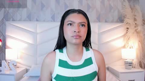 Snapshot of victoria___jonnes chatting on September 21, 2025, 12:18 pm victoria___jonnes online show from September 21, 2025, 12:18 pm