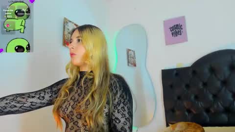 Snapshot of victoria_alien chatting on February 3, 2026, 4:12 pm Victoria independent model online show from February 3, 2026, 4:12 pm