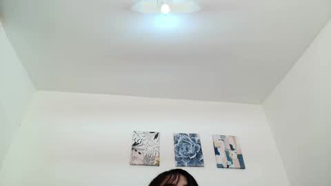 Snapshot of victoria_bliss chatting on April 13, 2026, 6:35 pm victoria_bliss online show from April 13, 2026, 6:35 pm