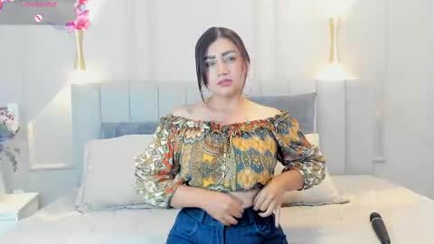 victoria  online show from October 22, 2025, 7:13 pm