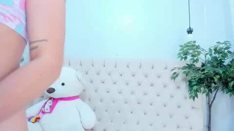 Victoria online show from February 26, 2026, 8:30 pm