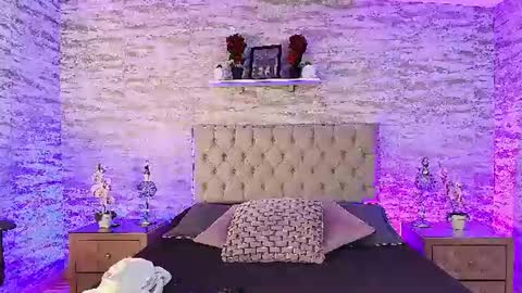 Im Victoria Divine online show from July 6, 2026, 6:54 pm
