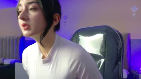 Snapshot of victoria_fairies chatting on May 13, 2026, 12:13 pm Victoria online show from May 13, 2026, 12:13 pm