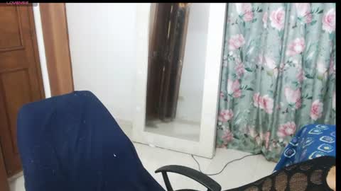 Snapshot of victoria_milf06 chatting on July 25, 2026, 4:21 am victoria online show from July 25, 2026, 4:21 am