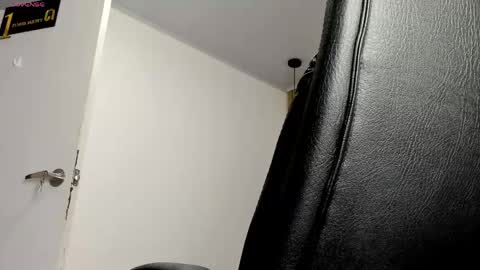 Vicky  online show from May 15, 2026, 3:02 am