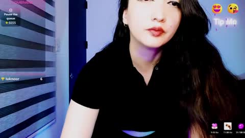 Victoria online show from April 22, 2026, 9:27 pm