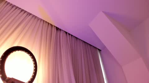 Snapshot of victoria_vallejo chatting on February 1, 2025, 2:34 pm victoria online show from February 1, 2025, 2:34 pm