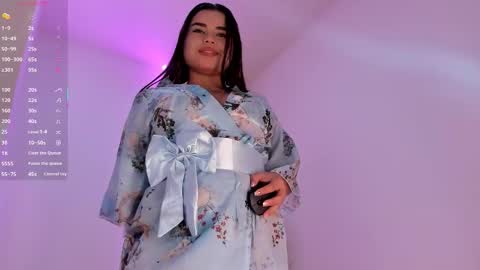 Snapshot of victoria_vallejo chatting on November 2, 2025, 11:34 am victoria online show from November 2, 2025, 11:34 am