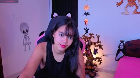 victoriacarmonaa online show from October 25, 2025, 8:36 pm