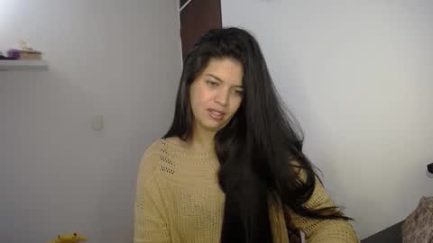 victorialg online show from September 23, 2025, 7:50 pm