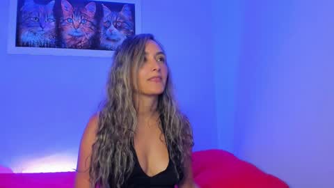 victoriia_rose_ online show from November 26, 2025, 3:51 am