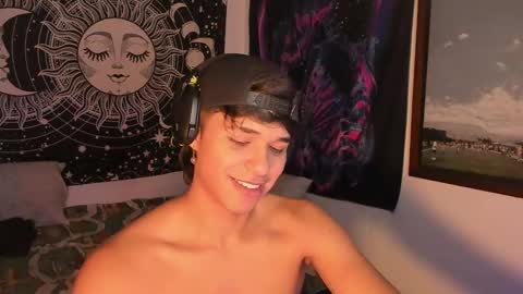 Snapshot of victorino_jhonson chatting on December 12, 2024, 4:15 am Victorino Jhonson online show from December 12, 2024, 4:15 am