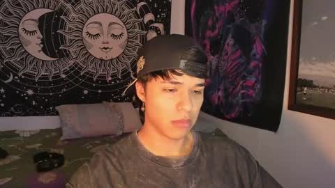 Snapshot of victorino_jhonson chatting on February 5, 2025, 5:31 pm Victorino Jhonson online show from February 5, 2025, 5:31 pm