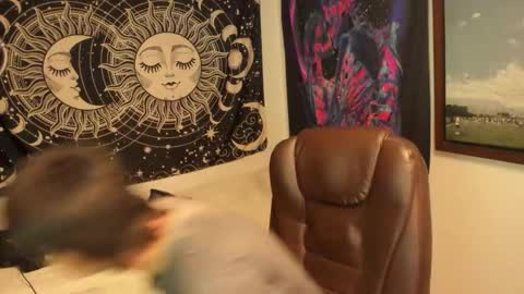 Victorino Jhonson online show from December 23, 2025, 3:59 am