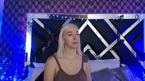 victtoria lee online show from February 10, 2026, 6:45 pm