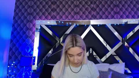 victtoria lee online show from March 21, 2026, 7:06 pm