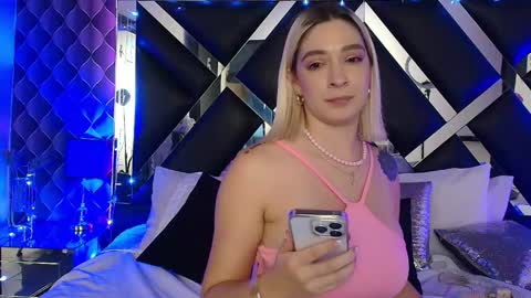 victtoria lee online show from May 16, 2026, 12:51 am