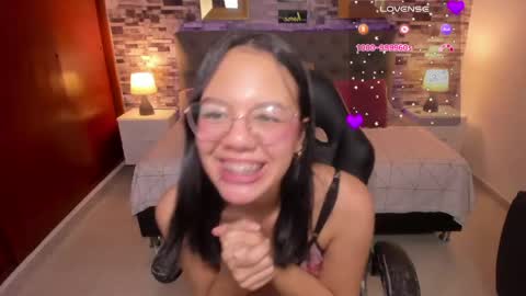 Violet online show from May 22, 2026, 4:56 pm
