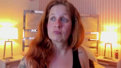 Violeta online show from December 9, 2024, 1:51 am