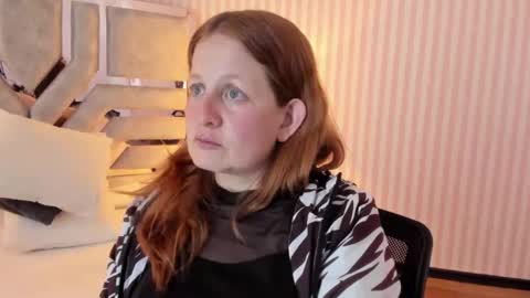 Violeta online show from December 14, 2024, 1:39 am