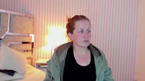 Violeta online show from December 16, 2024, 12:48 am