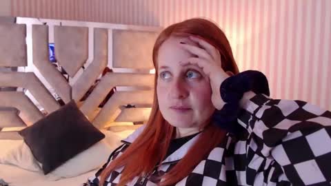 Violeta online show from January 4, 2025, 1:42 am