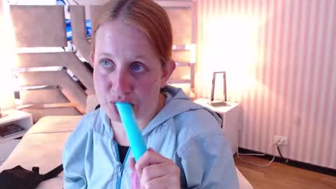 Violeta online show from February 2, 2025, 8:41 pm