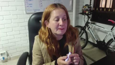 Violeta online show from February 16, 2025, 4:42 am