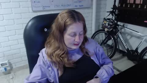 Violeta online show from February 21, 2025, 1:44 am