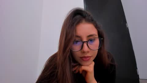 Snapshot of viithoney chatting on October 30, 2025, 4:52 pm viithoney online show from October 30, 2025, 4:52 pm