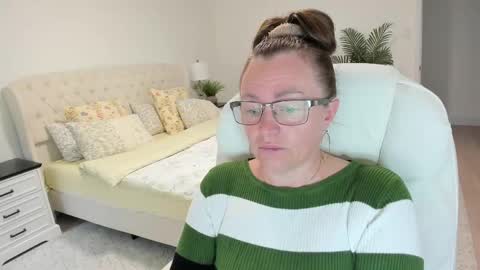 Ukrainian-woman online show from June 10, 2026, 11:42 am