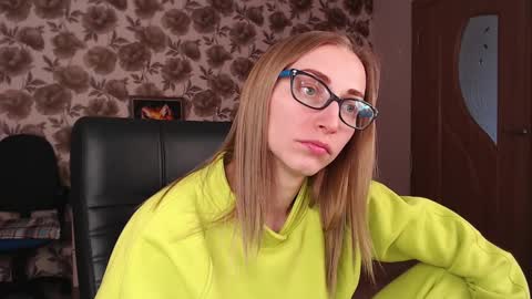 Snapshot of vikaericka chatting on February 9, 2025, 11:14 am Vika online show from February 9, 2025, 11:14 am