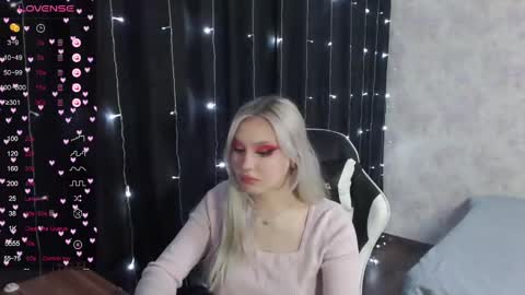 Snapshot of vikapowers chatting on January 15, 2025, 6:19 pm vikapowers online show from January 15, 2025, 6:19 pm