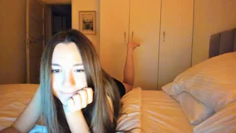 Snapshot of vikawels chatting on July 31, 2026, 9:58 pm Vika online show from July 31, 2026, 9:58 pm