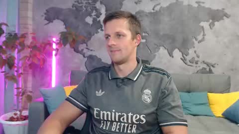 vikingchrisss online show from November 3, 2025, 10:27 am