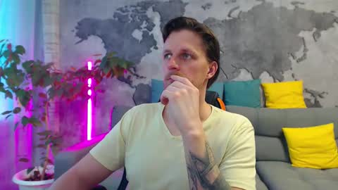 vikingchrisss online show from April 13, 2026, 10:32 am